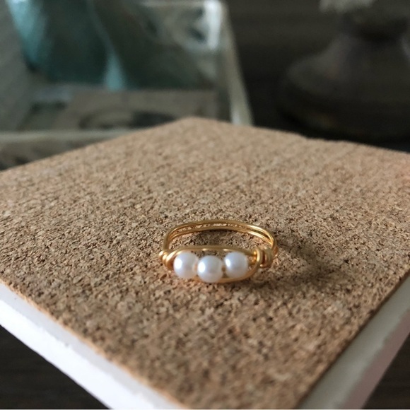 Handmade gold and white worry ring in size 6 - Picture 3 of 3